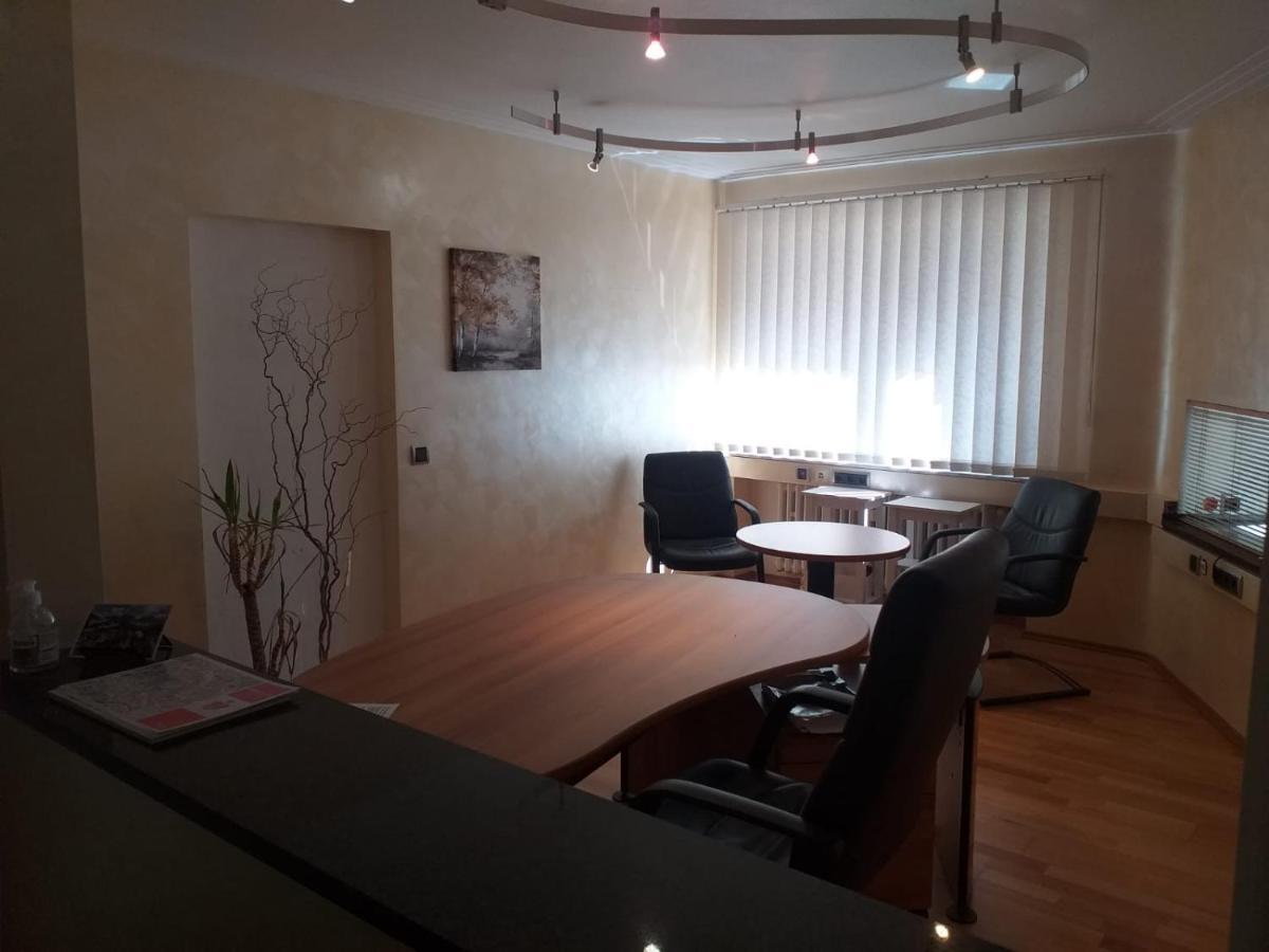 Relax Aachener Boardinghouse Budget Bagian luar foto