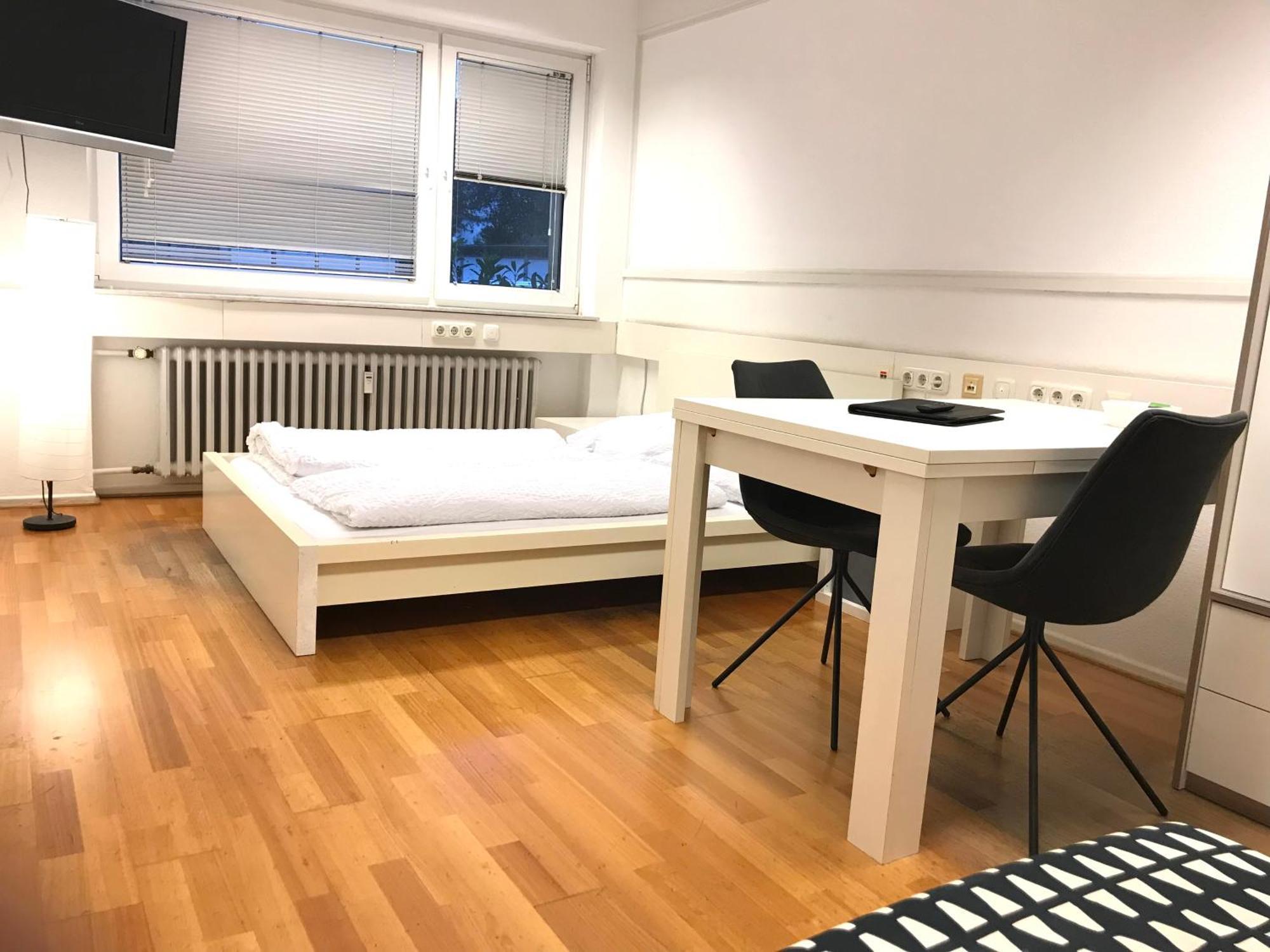 Relax Aachener Boardinghouse Budget Bagian luar foto