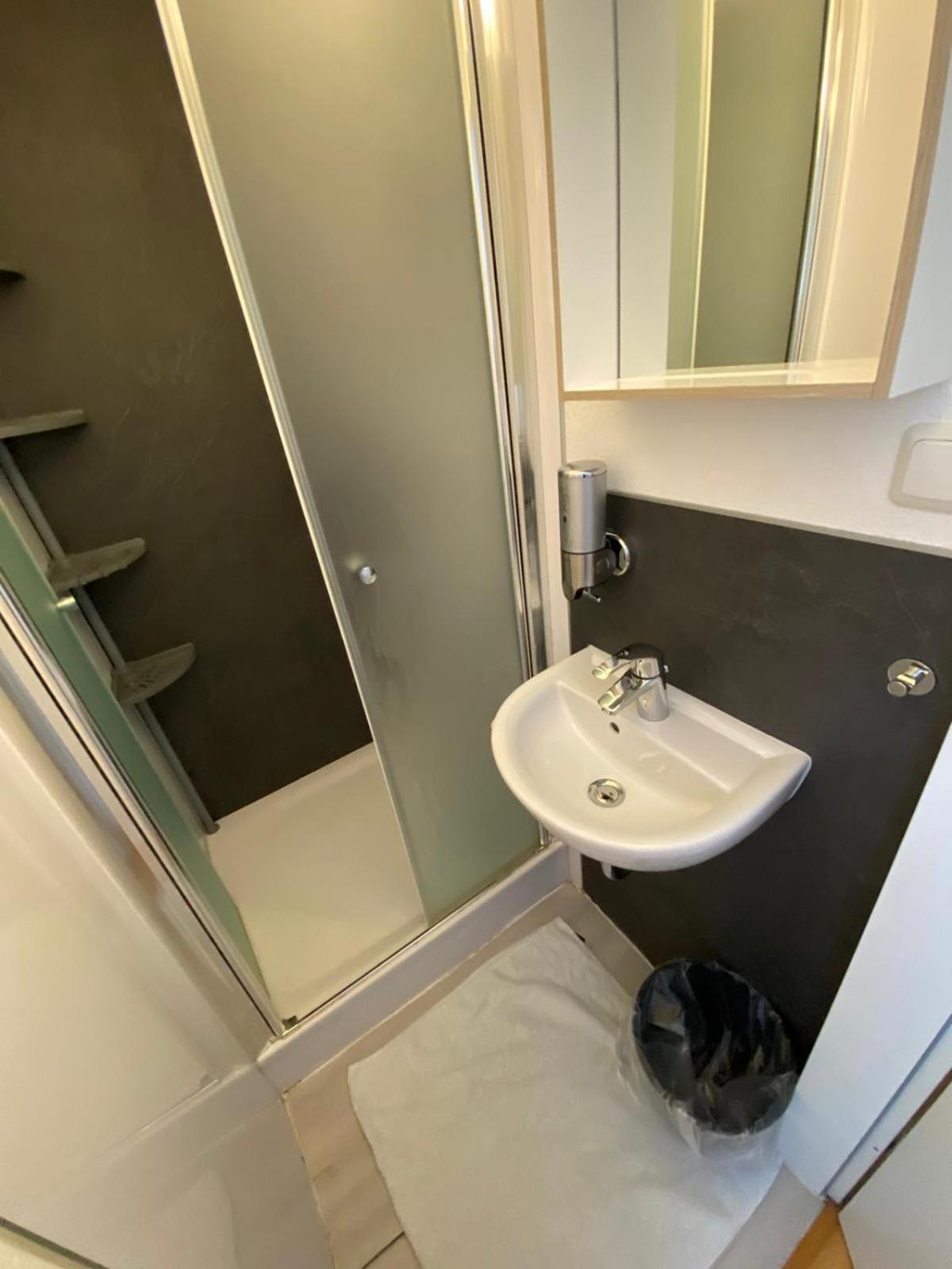 Relax Aachener Boardinghouse Budget Bagian luar foto